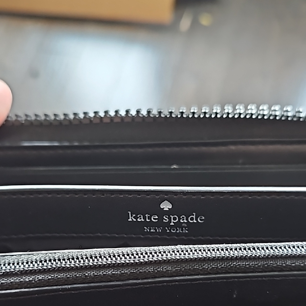 kate spade Floral Wallet in Blue, White and Black - Picture 4 of 5